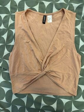 H&M Divided Soft Peach Crewneck Top